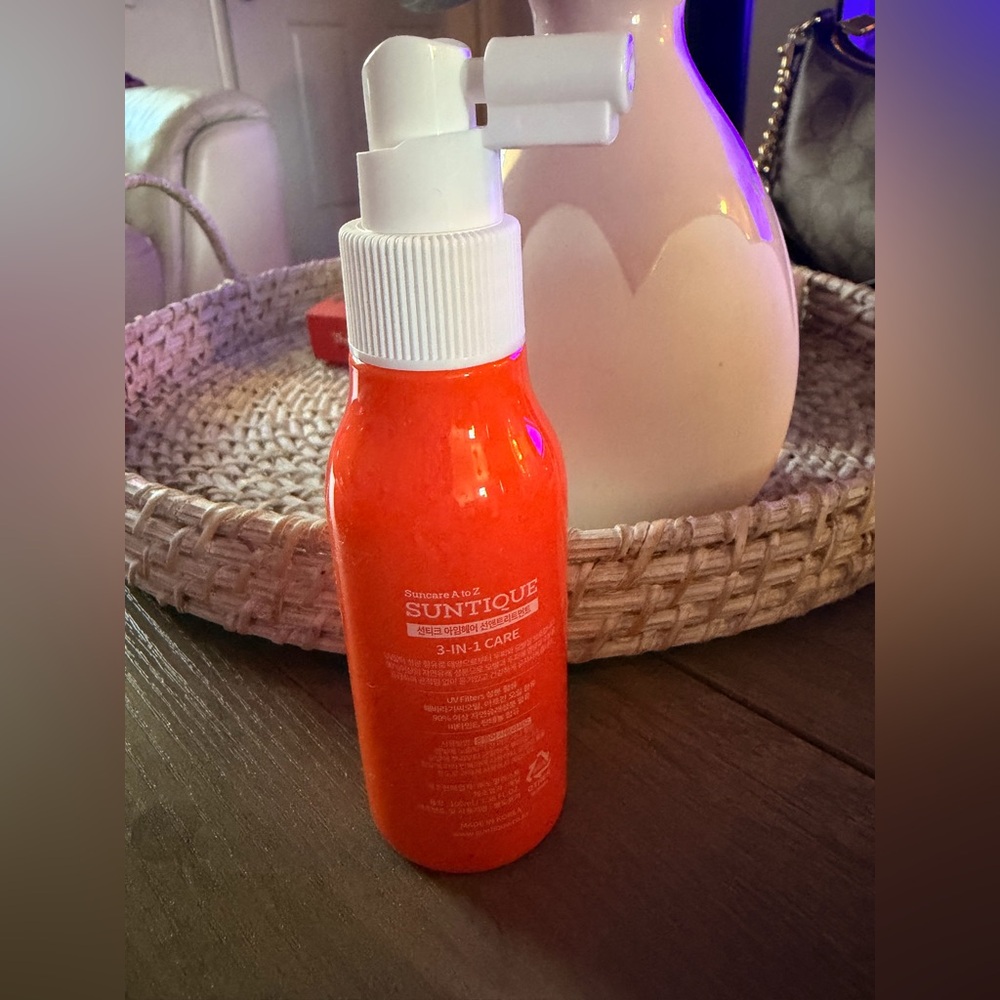 Suntique - Sun & Treatment, 3 in-1-care